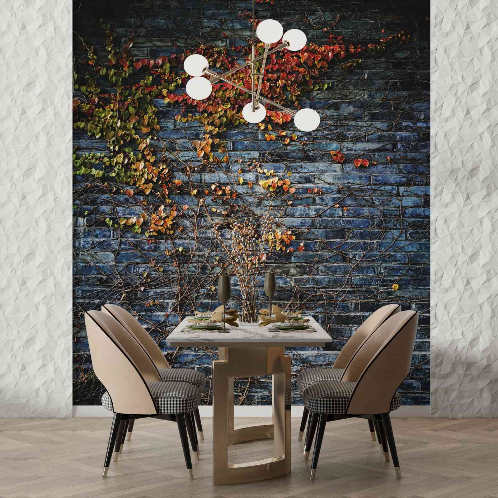 Fototapeta brečtan stekajúci po tehlovej stene