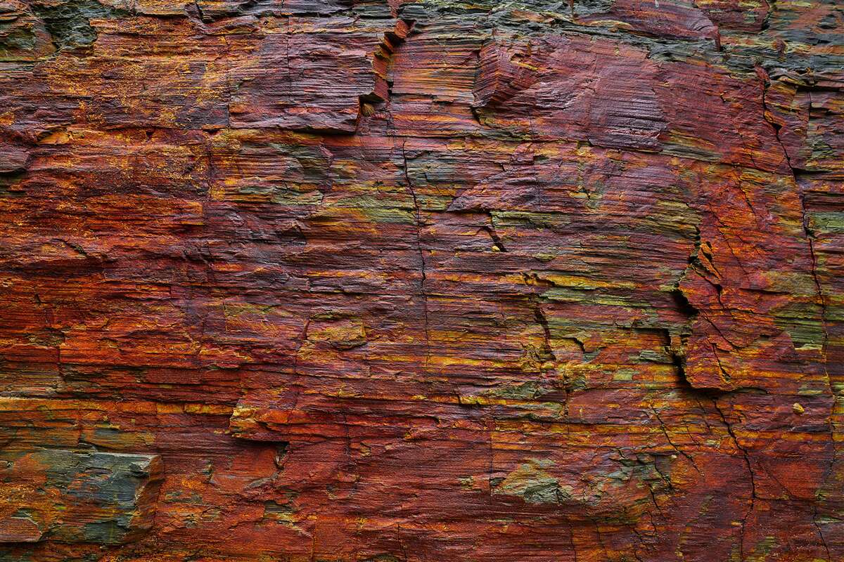 Fototapeta pozadie sú sfarbené hory