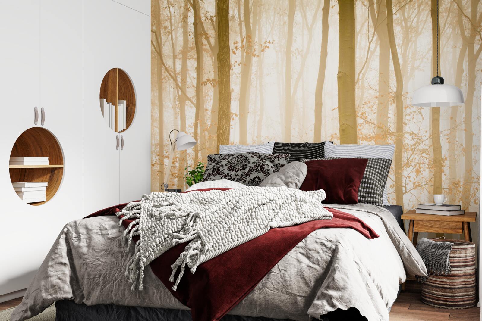 Fototapeta slnečné lúče prenikajú cez hmlu v hustom lese