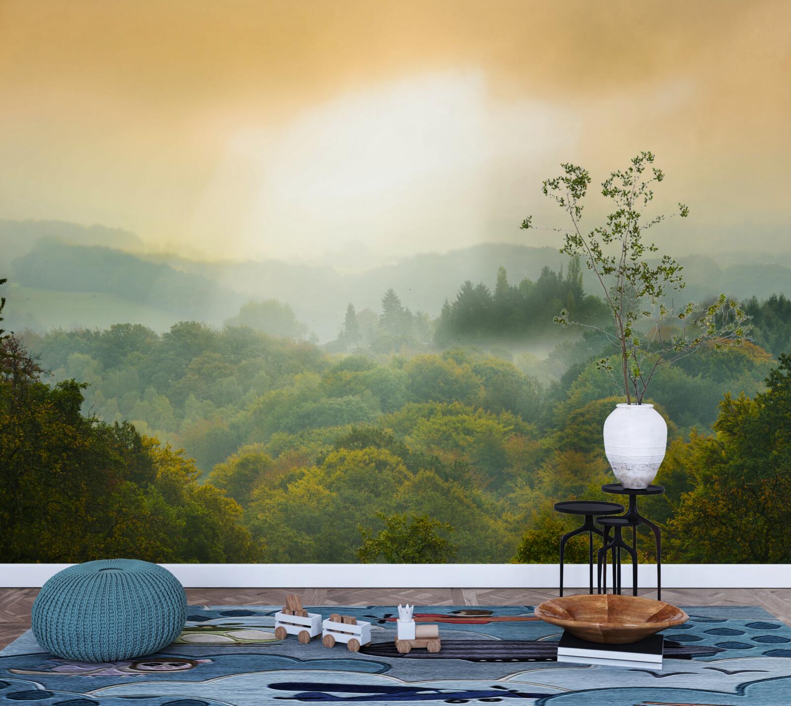 Fototapeta Nad zadymeným lesom začína svitať