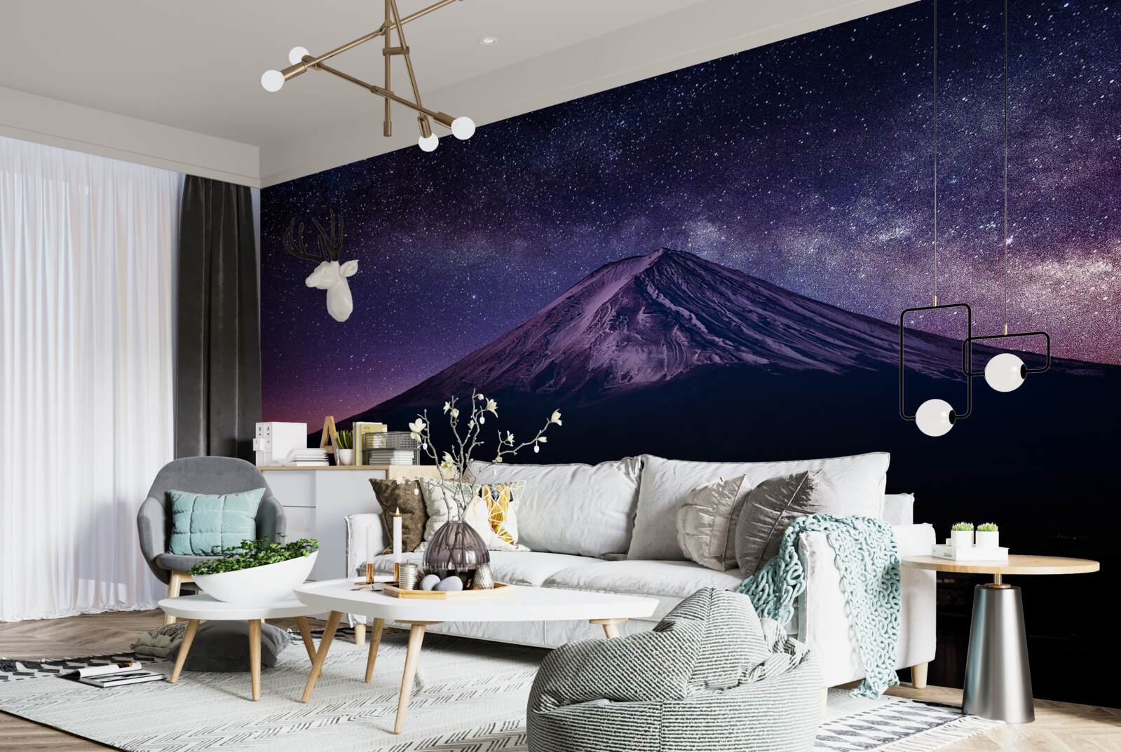 Fototapeta hviezdna obloha s fialovým odtieňom nad vrcholom hory