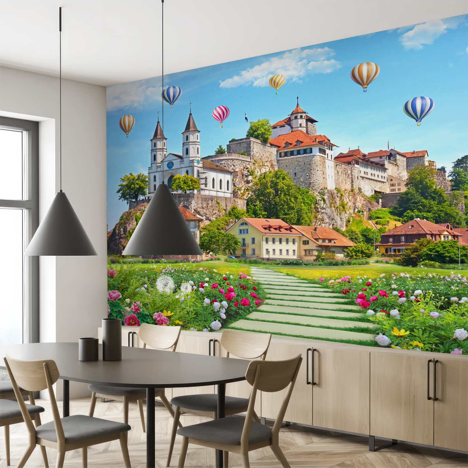 Fototapeta rôznofarebné balóny lietajú vysoko nad strechami mesta