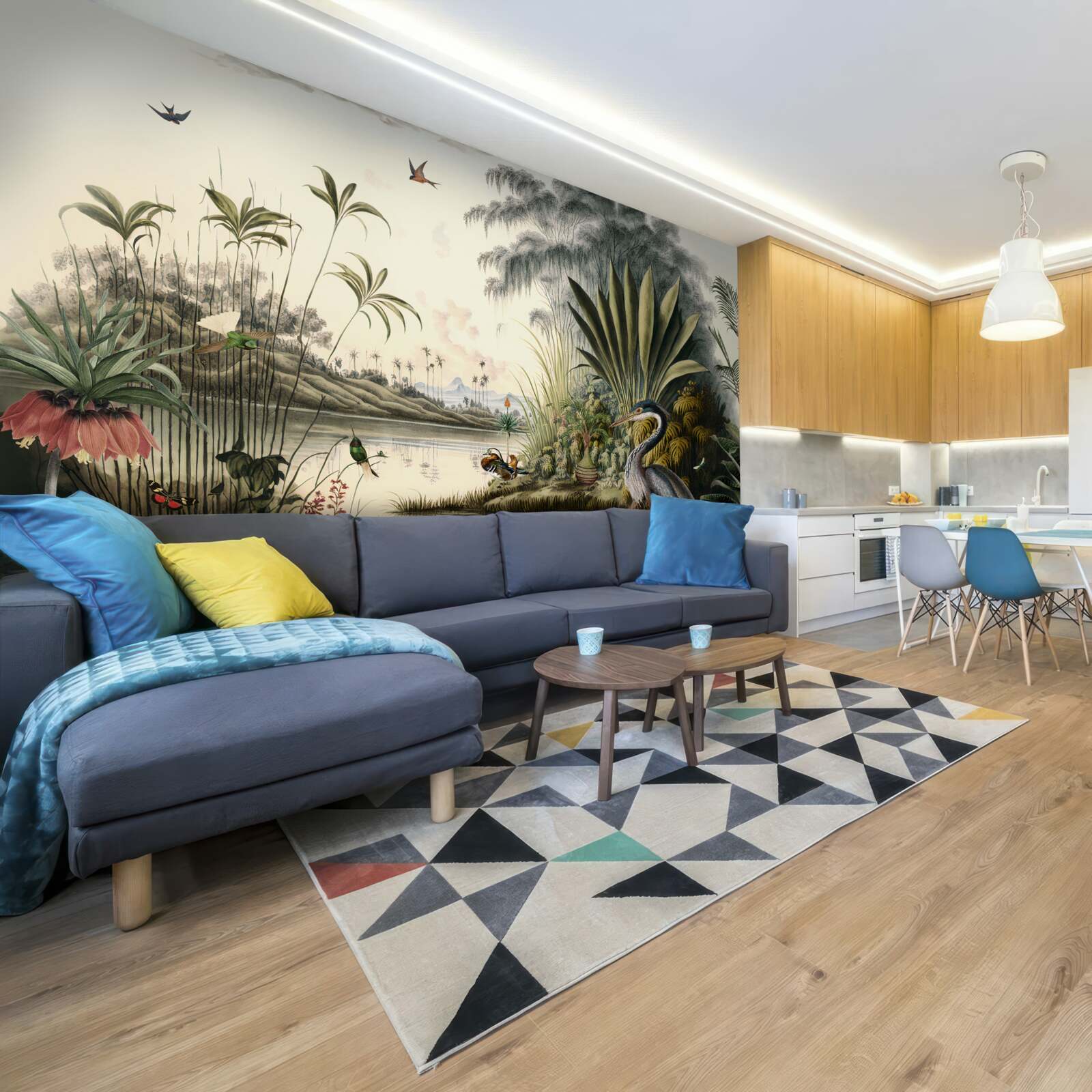 Fototapeta Žeriav pri zelenkastom rybníku