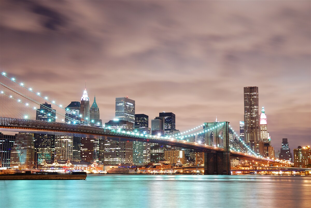 Fototapeta nočné mesto v modernej dobe