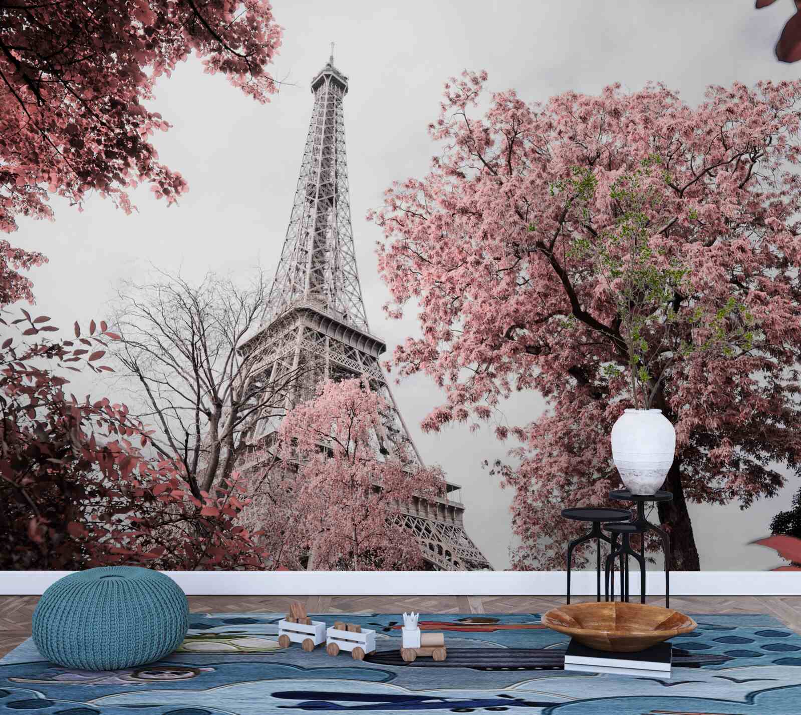Fototapeta Eiffelova veža je obklopená čerešňovými kvetmi