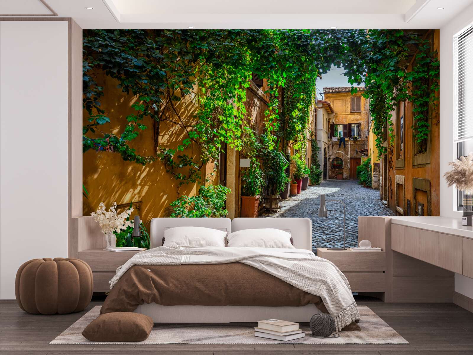 Fototapeta Taliansky dvor obklopený zeleňou je plný pohodlia