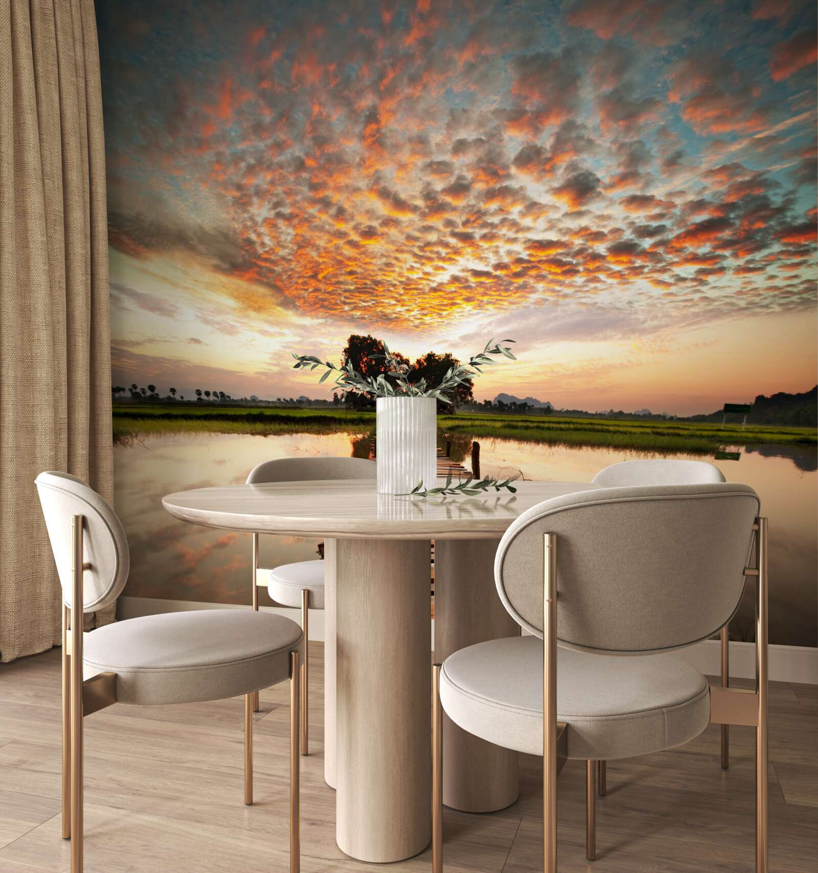 Fototapeta drevené mólo na jazere v zapadajúcom slnku