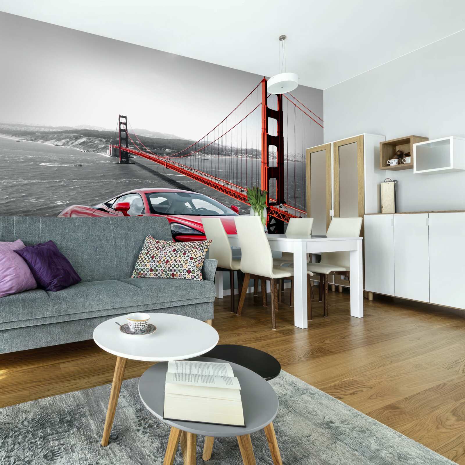 Fototapeta most v pozadí s McLarenom