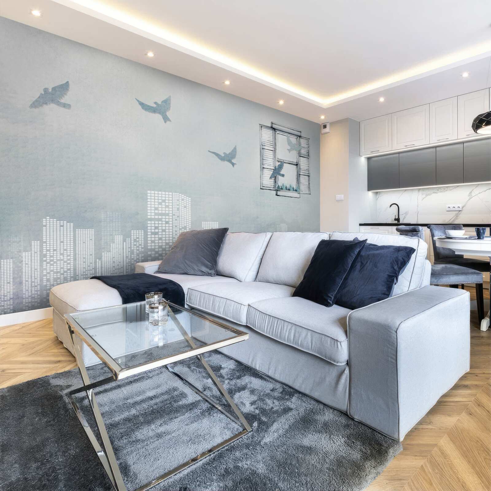 Fototapeta vtáky lietajúce nad veľkým mestom