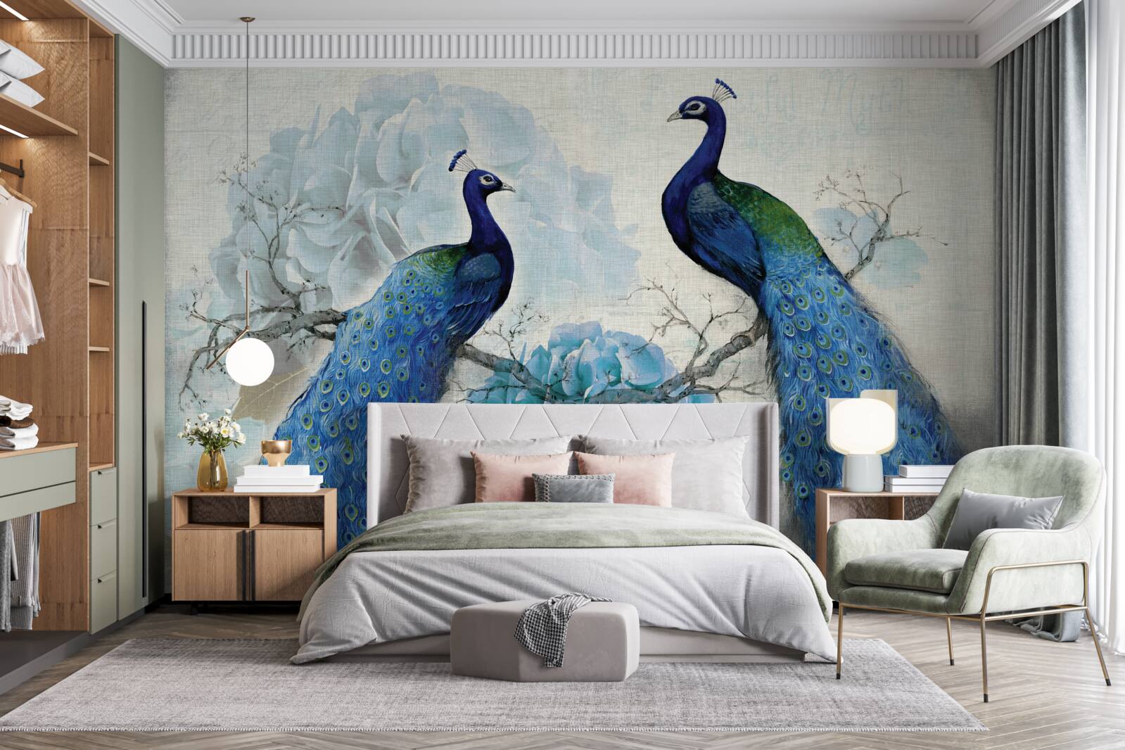 Fototapeta pávy s modrým perím na kvetoch rovnakého odtieňa