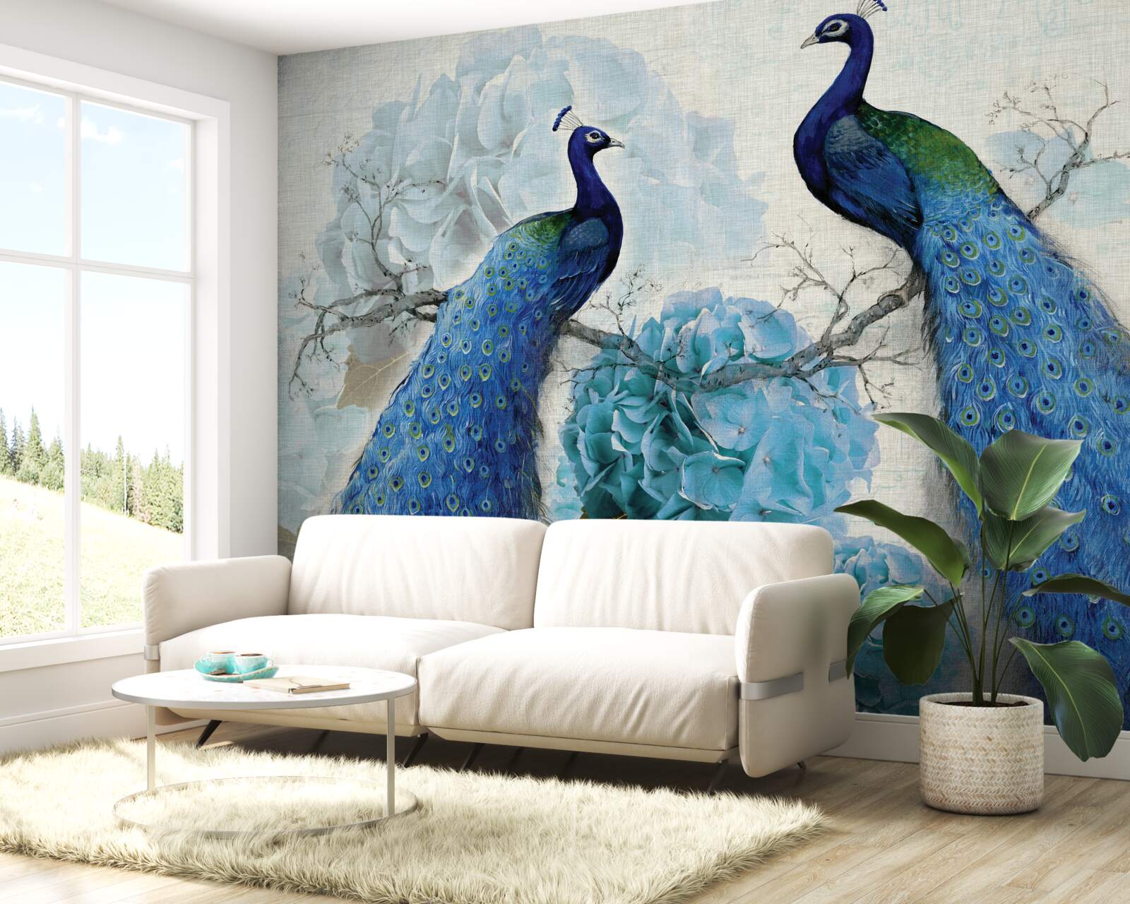 Fototapeta pávy s modrým perím na kvetoch rovnakého odtieňa