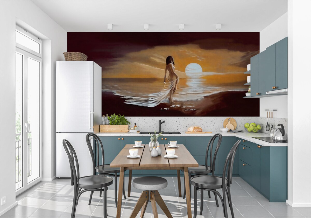 Fototapeta dievča sleduje západ slnka na pobreží