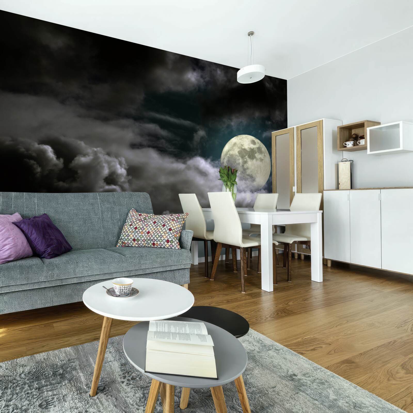 Fototapeta spln nad oblakmi, pútajúci pozornosť svojou krásou