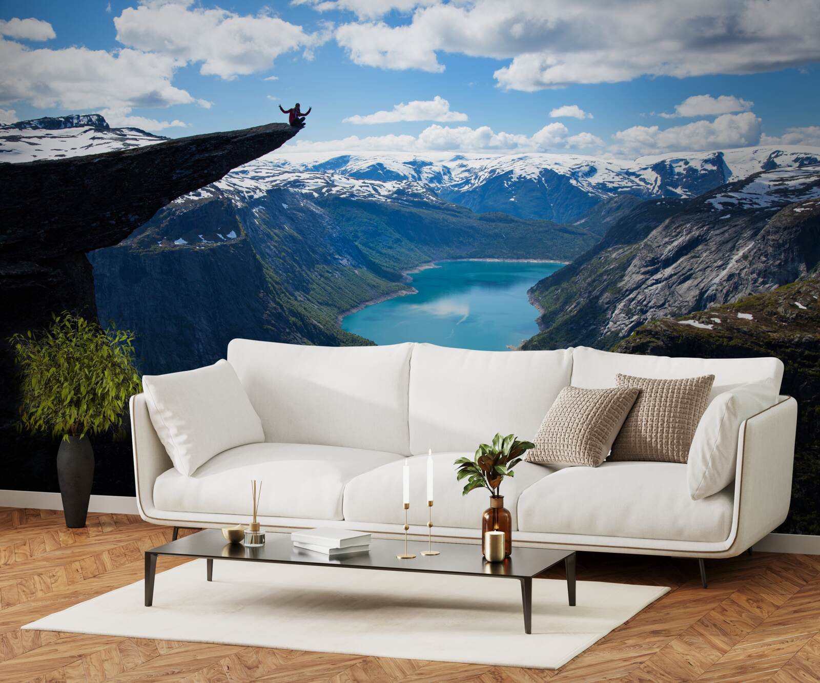 Fototapeta vrchol sa majestátne týči nad priepasťou