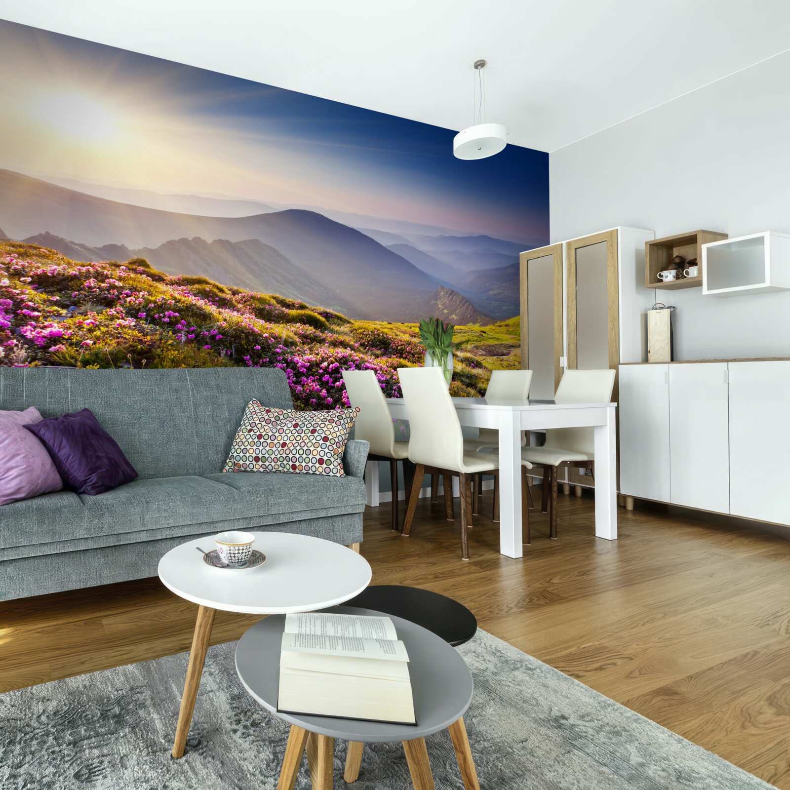 Fototapeta vrchol hory v krajine pri východe slnka