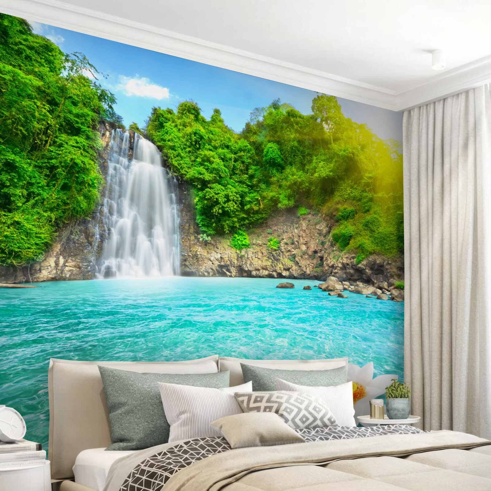 Fototapeta vodopád v horách a zafírové jazero