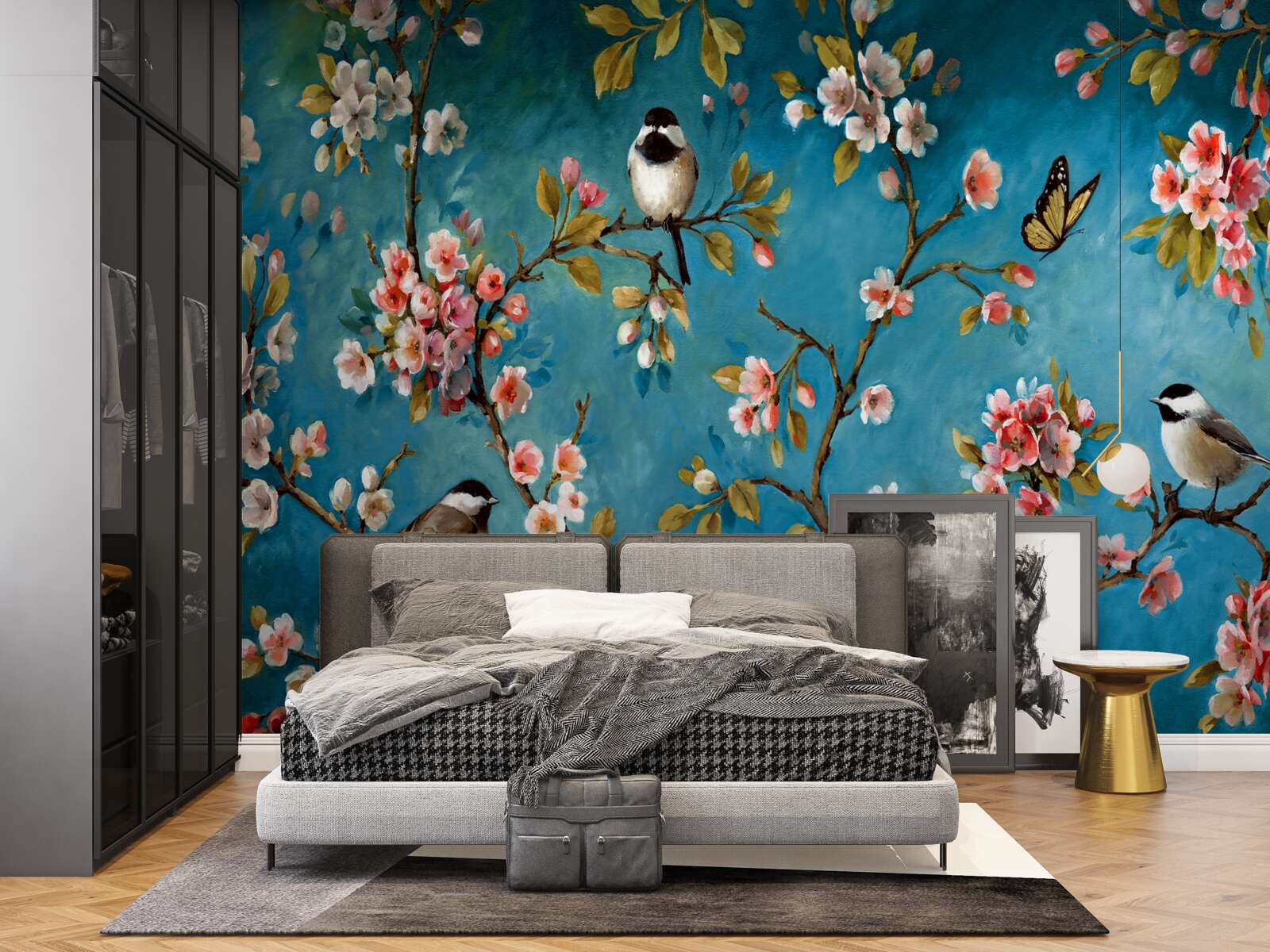 Fototapeta kvitnúce konáre s vtákmi proti azúrovej oblohe