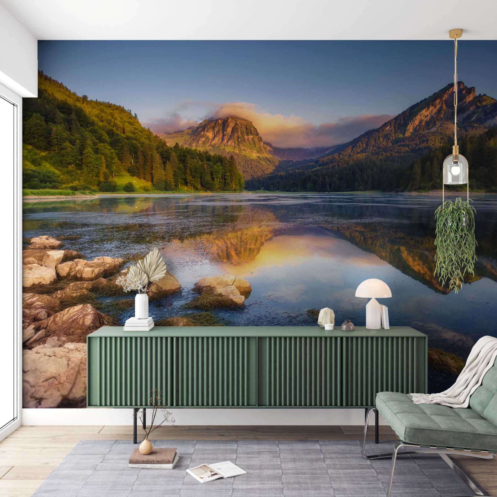 Fototapeta západ slnka nad pokojným horským jazerom