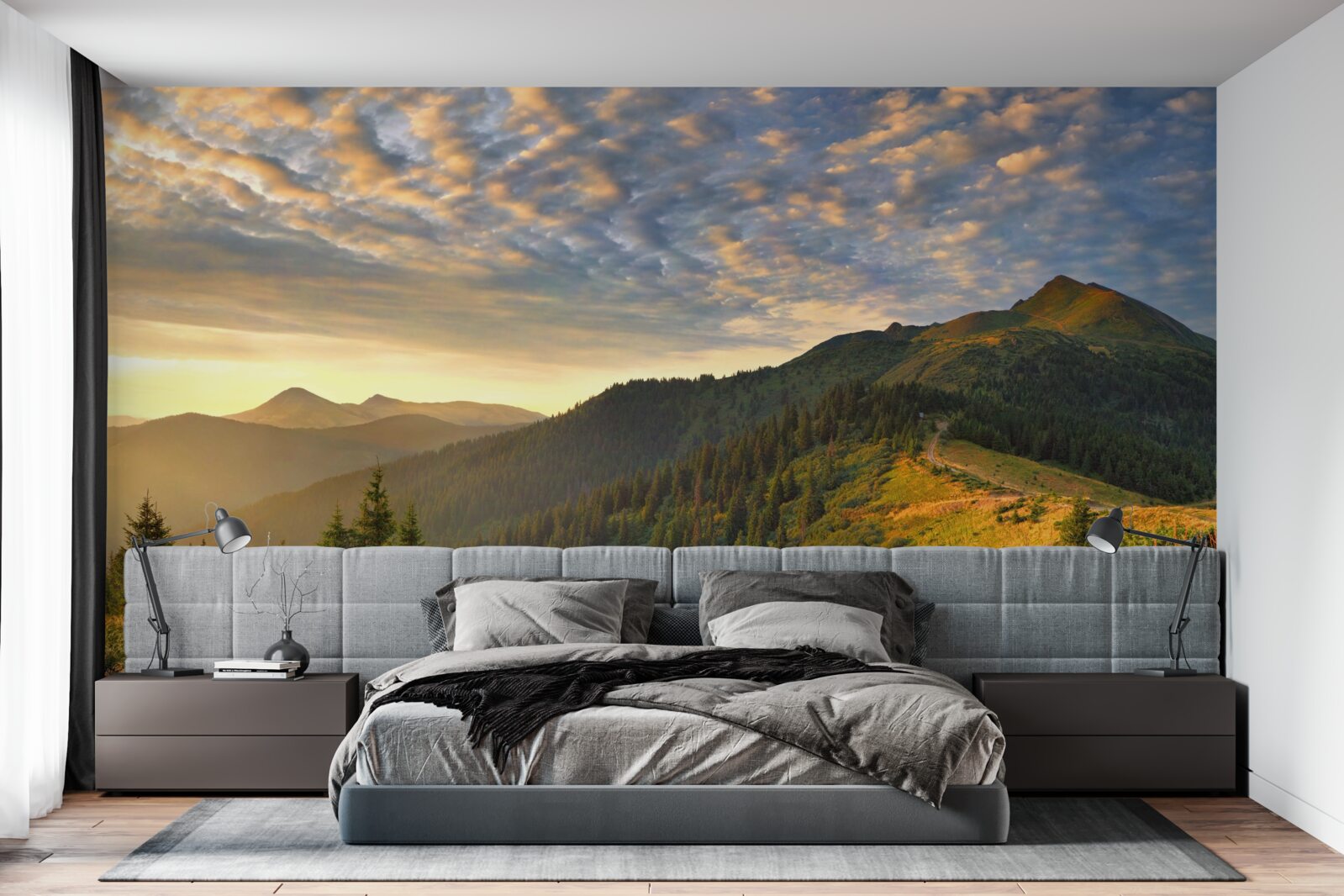 Fototapeta oblaky nad horami sú vymaľované teplými farbami západu slnka