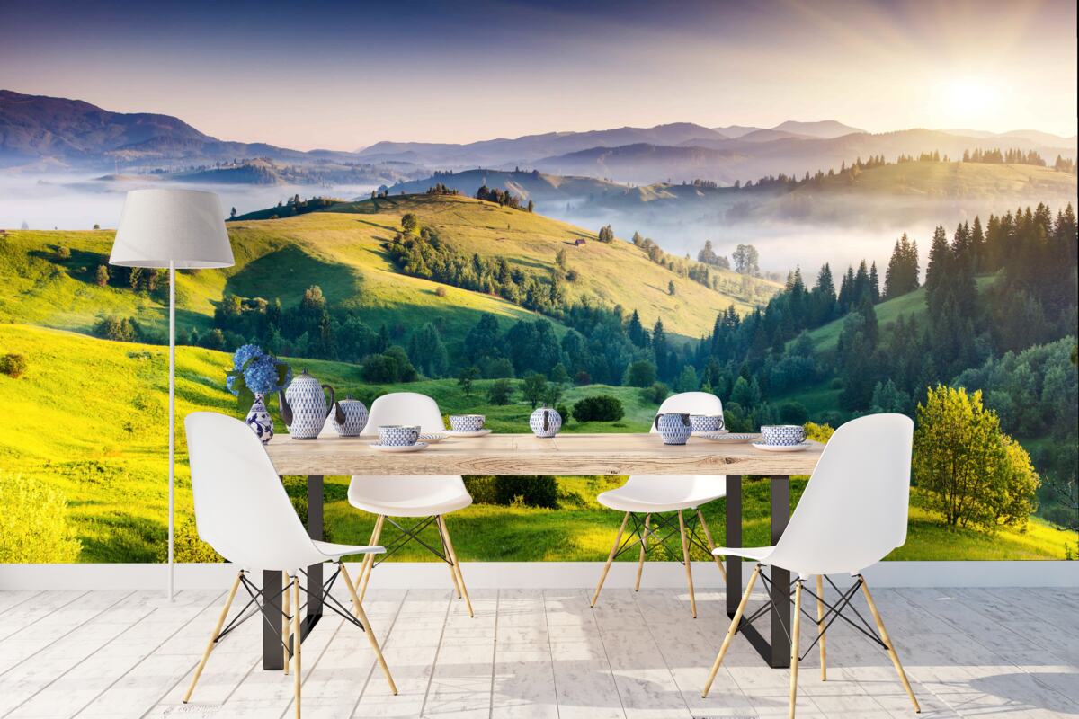 Fototapeta horské lúky ožívajú v teplých lúčoch úsvitu