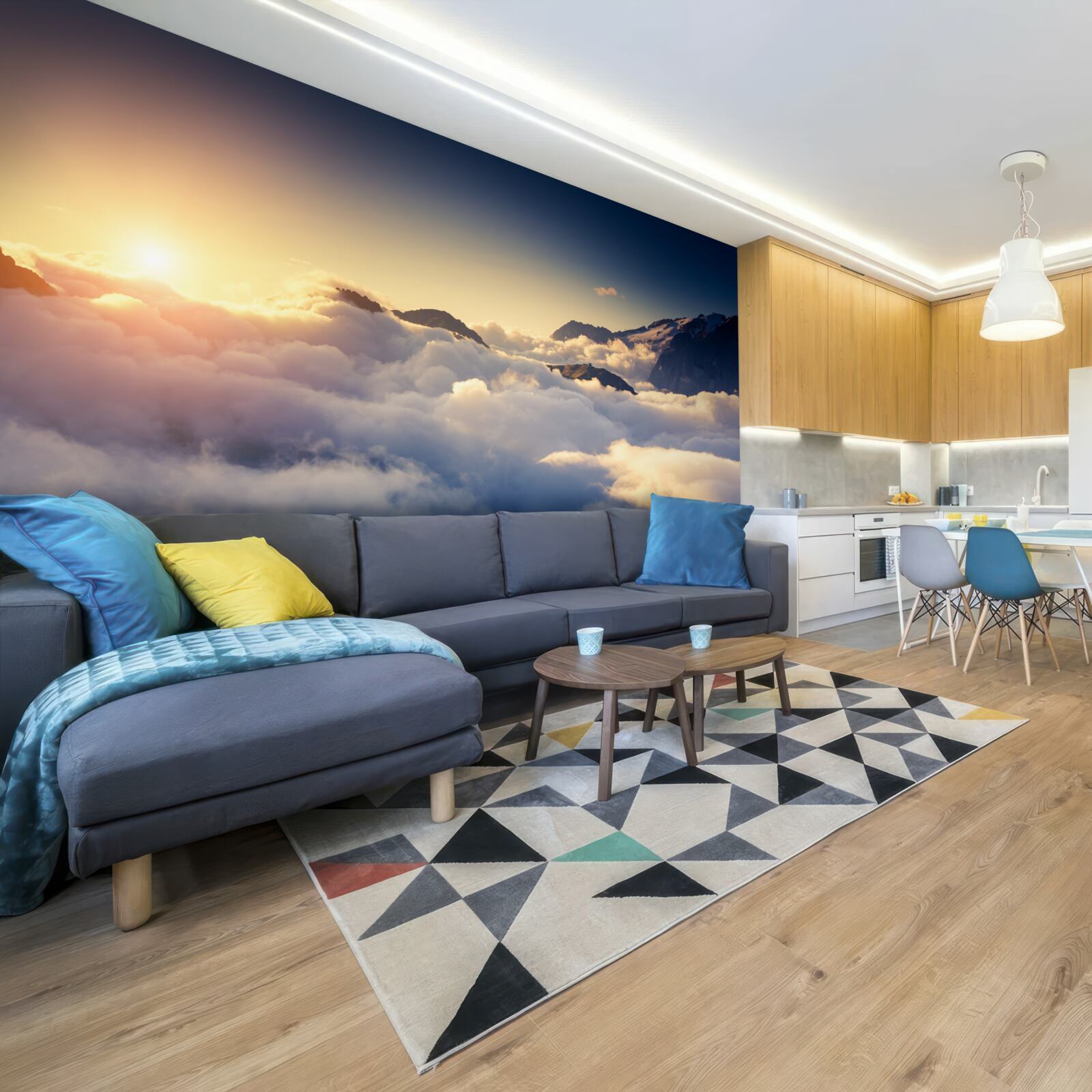 Fototapeta mraky na obzore pohlcujú zapadajúce slnko