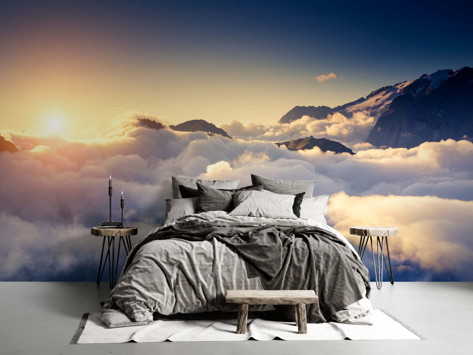 Fototapeta mraky na obzore pohlcujú zapadajúce slnko