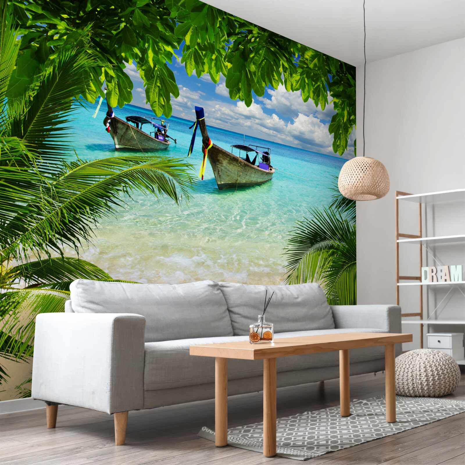 Fototapeta lode v blízkosti pobrežia