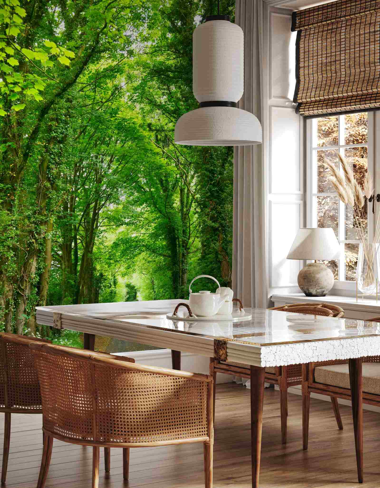 Fototapeta Nad cestou sa týčia oblúky zelených stromov