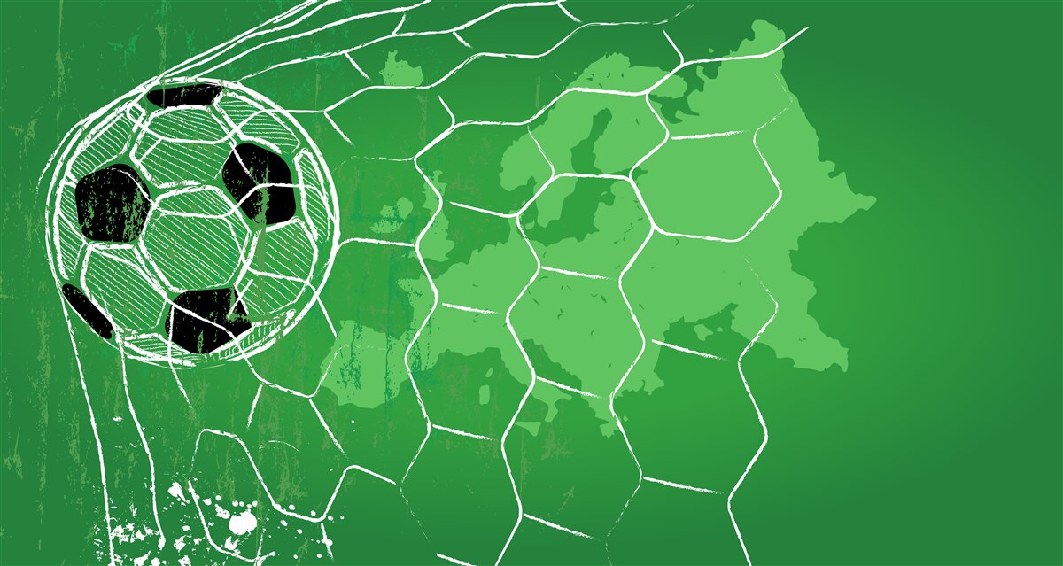 Fototapeta obrys futbalovej lopty a siete na zelenom pozadí