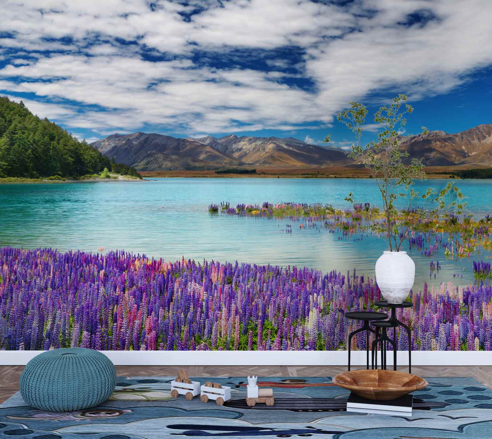 Fototapeta kvety sa odrážajú v krištáľovo čistej vode horského jazera