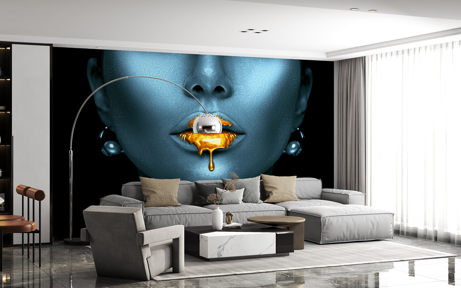 Fototapeta žena s perami pokrytými zlatou farbou