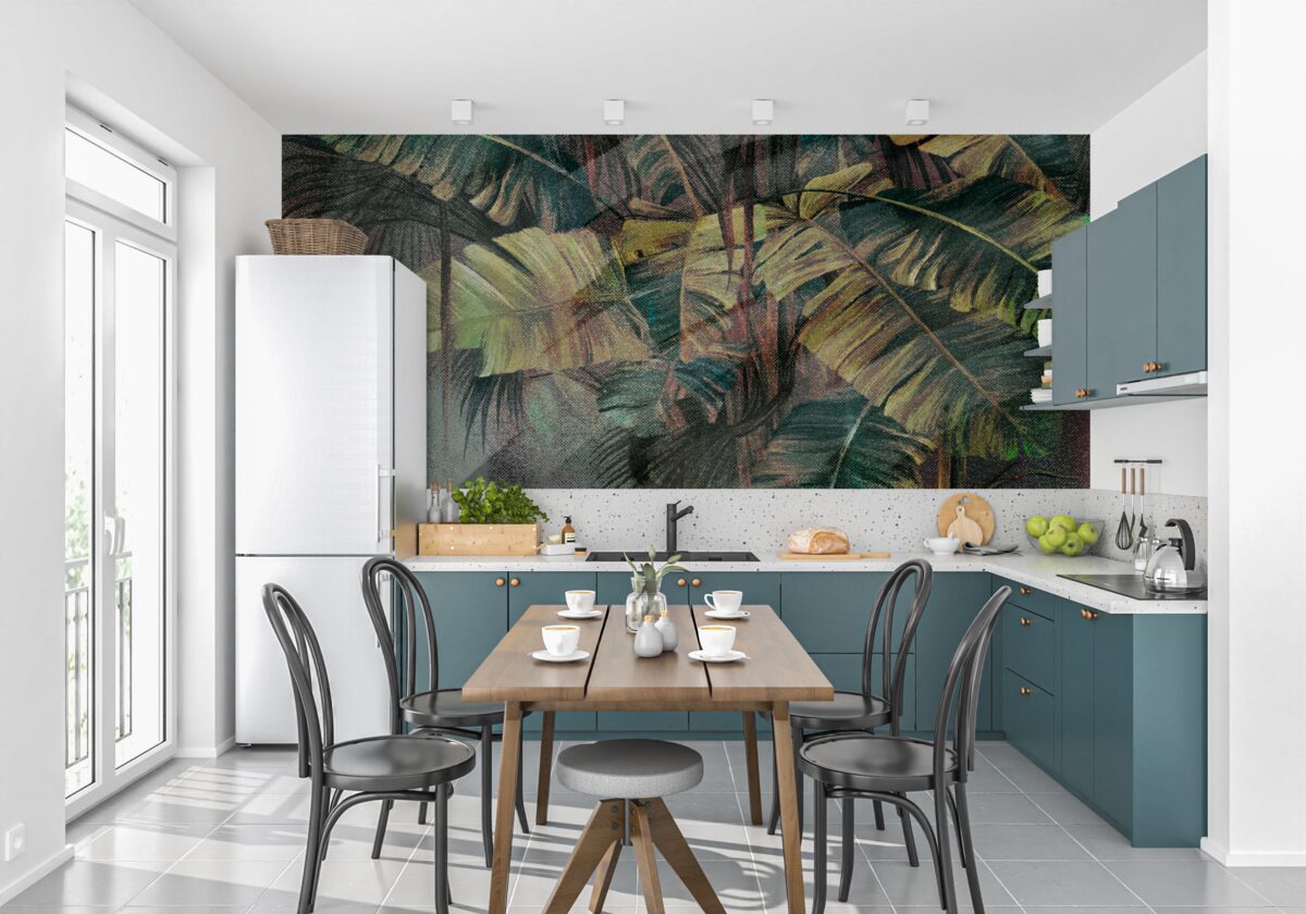 Fototapeta palmové listy, husté a svieže, v silnom daždi