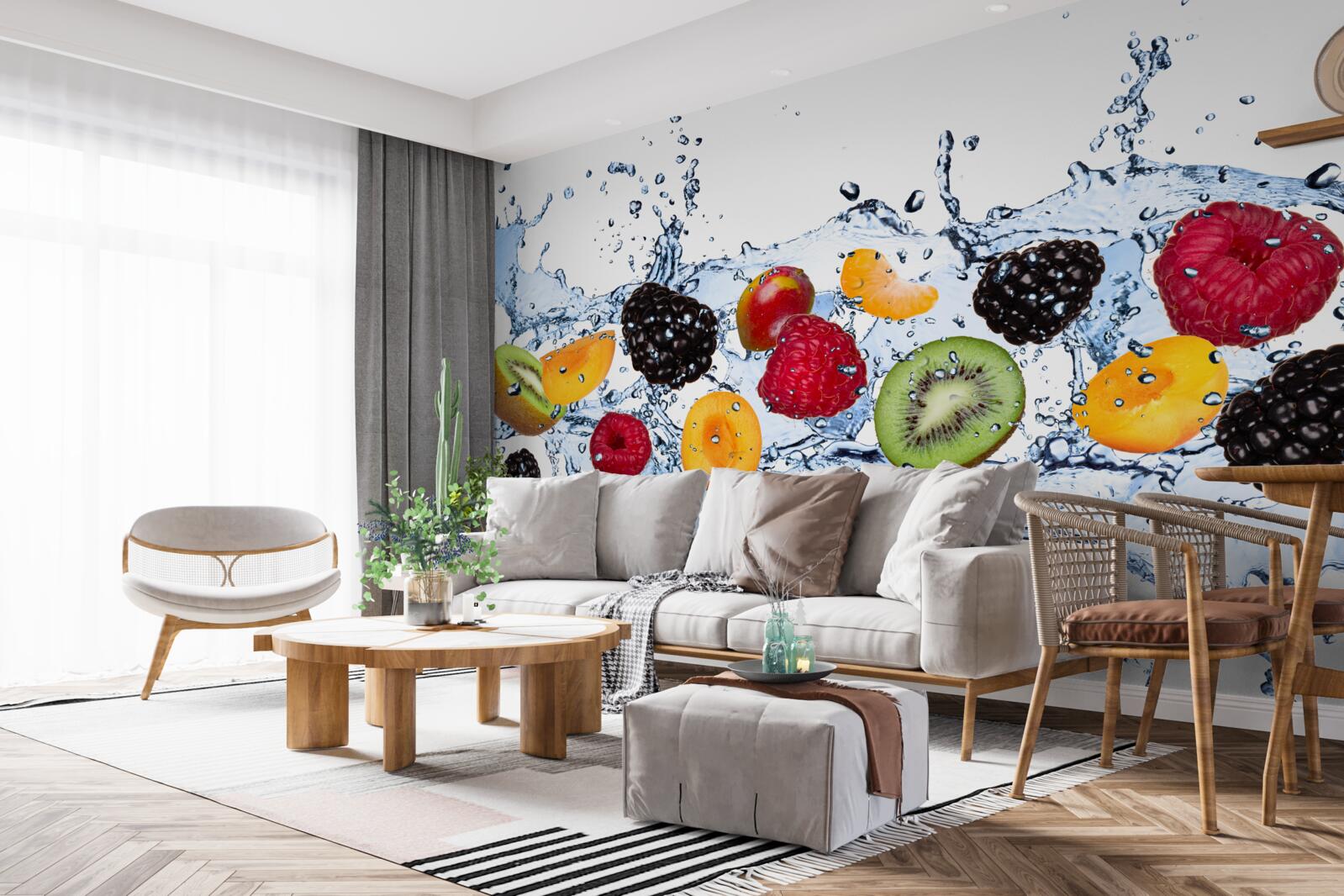 Fototapeta ovocie nakrájané na kúsky a plávajúce vo vode boli nasýtené vlhkosťou