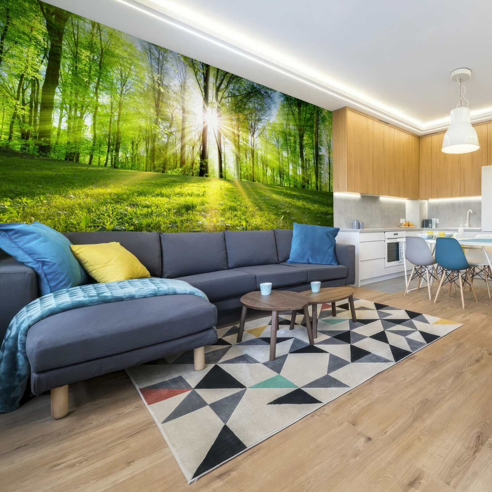 Fototapeta v zelených húštinách lesa vychádza slnko