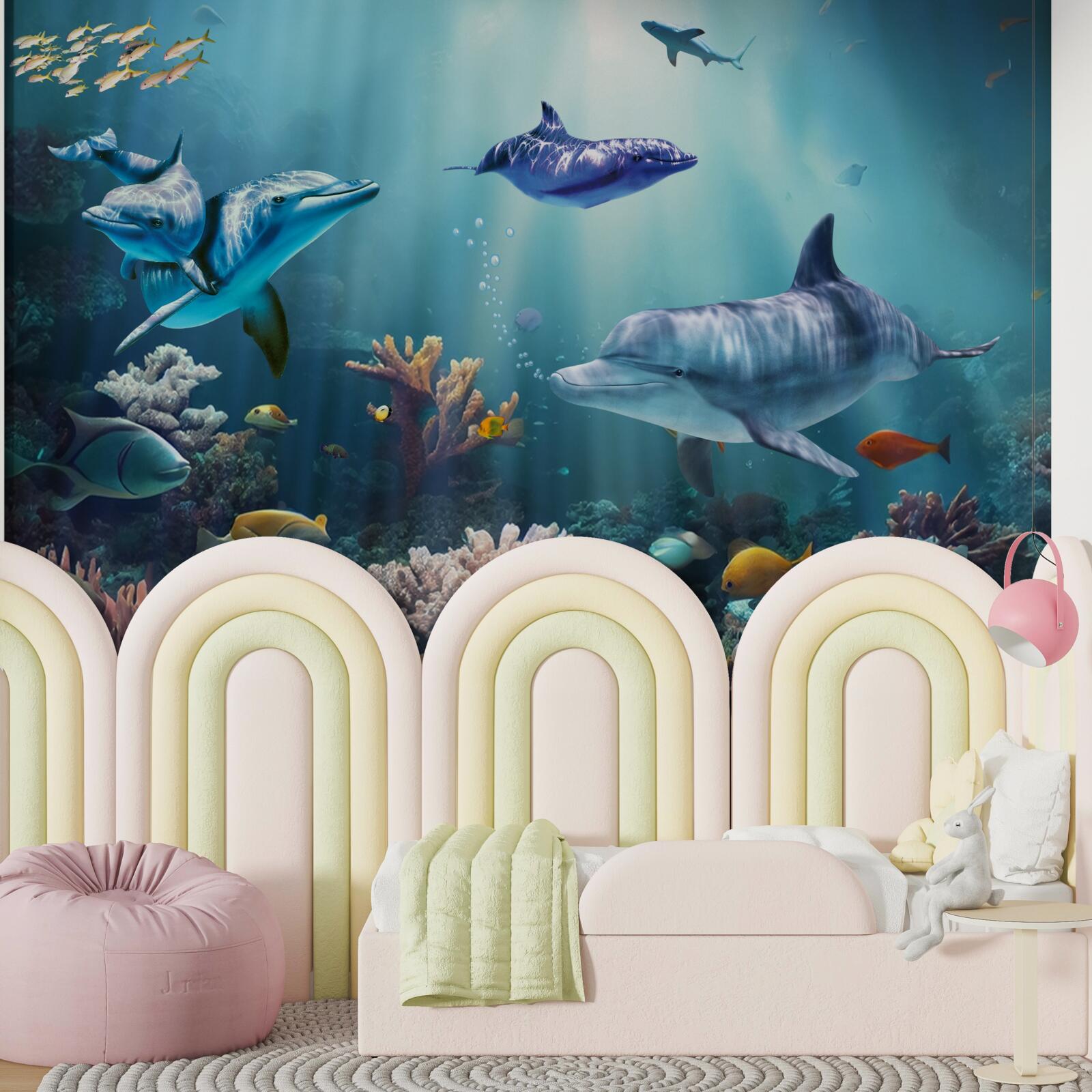 Fototapeta ryby a delfíny plávajú spolu