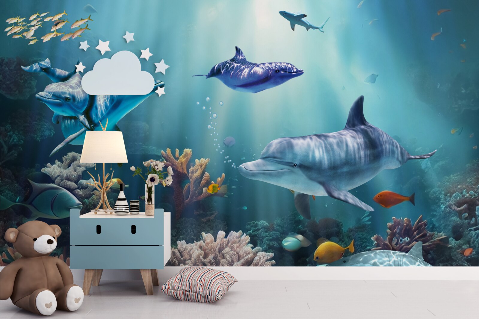 Fototapeta ryby a delfíny plávajú spolu