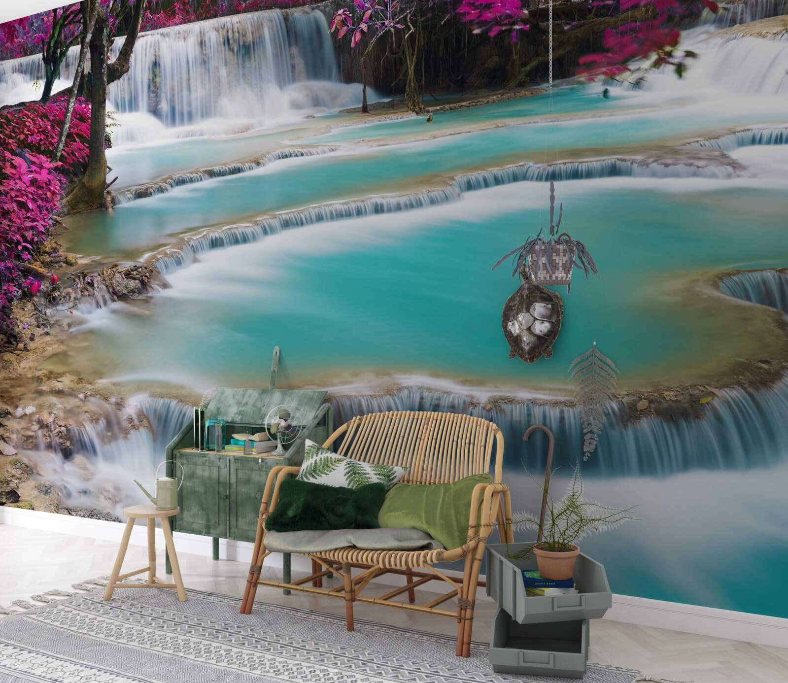 Fototapeta stromy pokryté fialovými kvetmi v blízkosti základne vodopádu