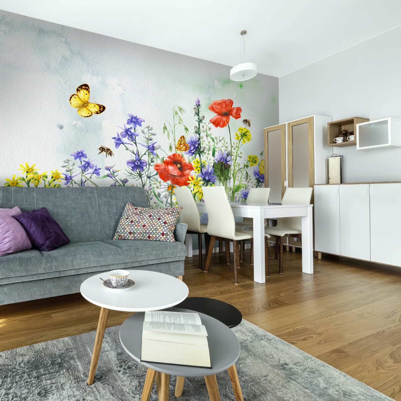 Fototapeta veľkolepé motýle a lúčne kvety v lete