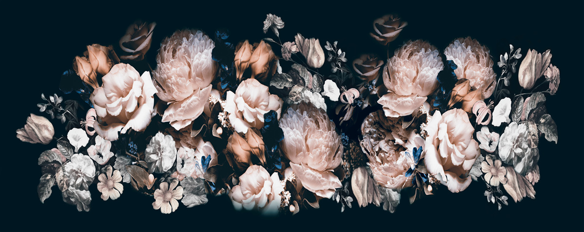 Fototapeta kvety v odtieňoch bielej a ružovej v aranžmáne