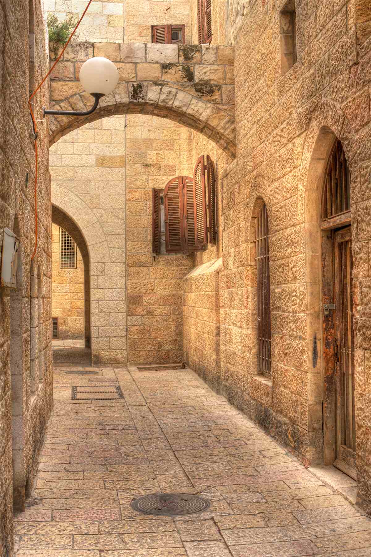 Fototapeta kamenný oblúk v historickej časti mesta