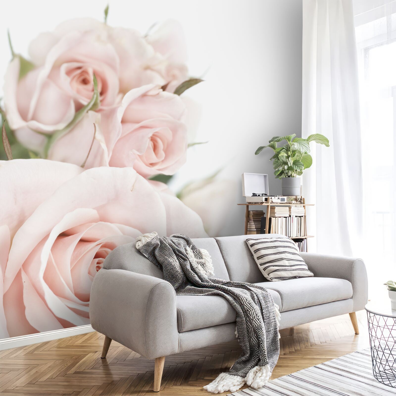 Fototapeta kytica jemných ruží vo svetlých odtieňoch