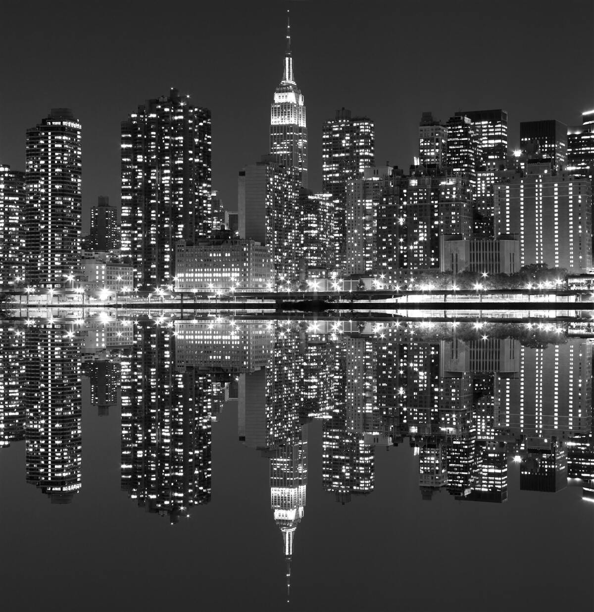 Fototapeta nemôžete vidieť panorámu mesta v odrazoch vody