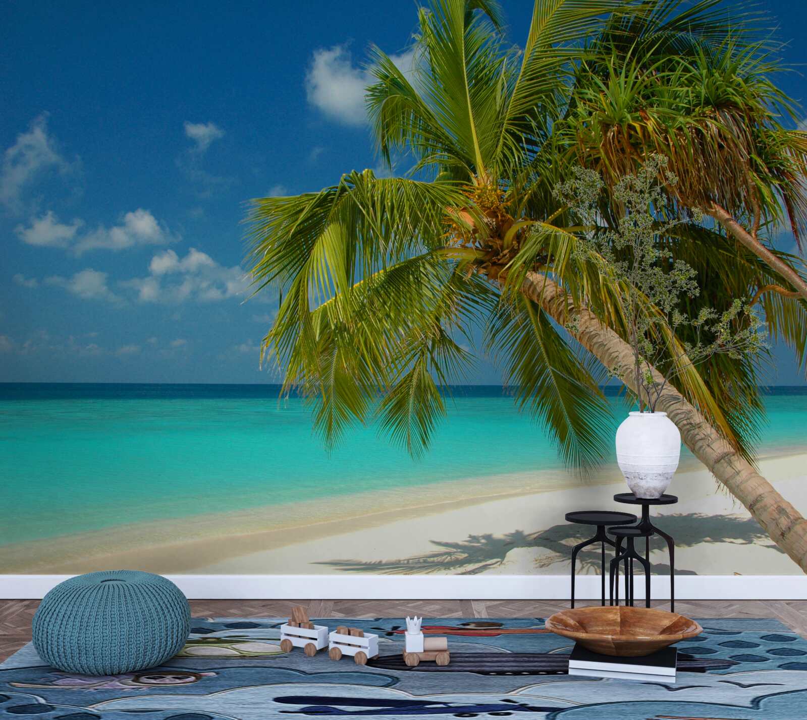 Fototapeta palma na pláži pri oceáne