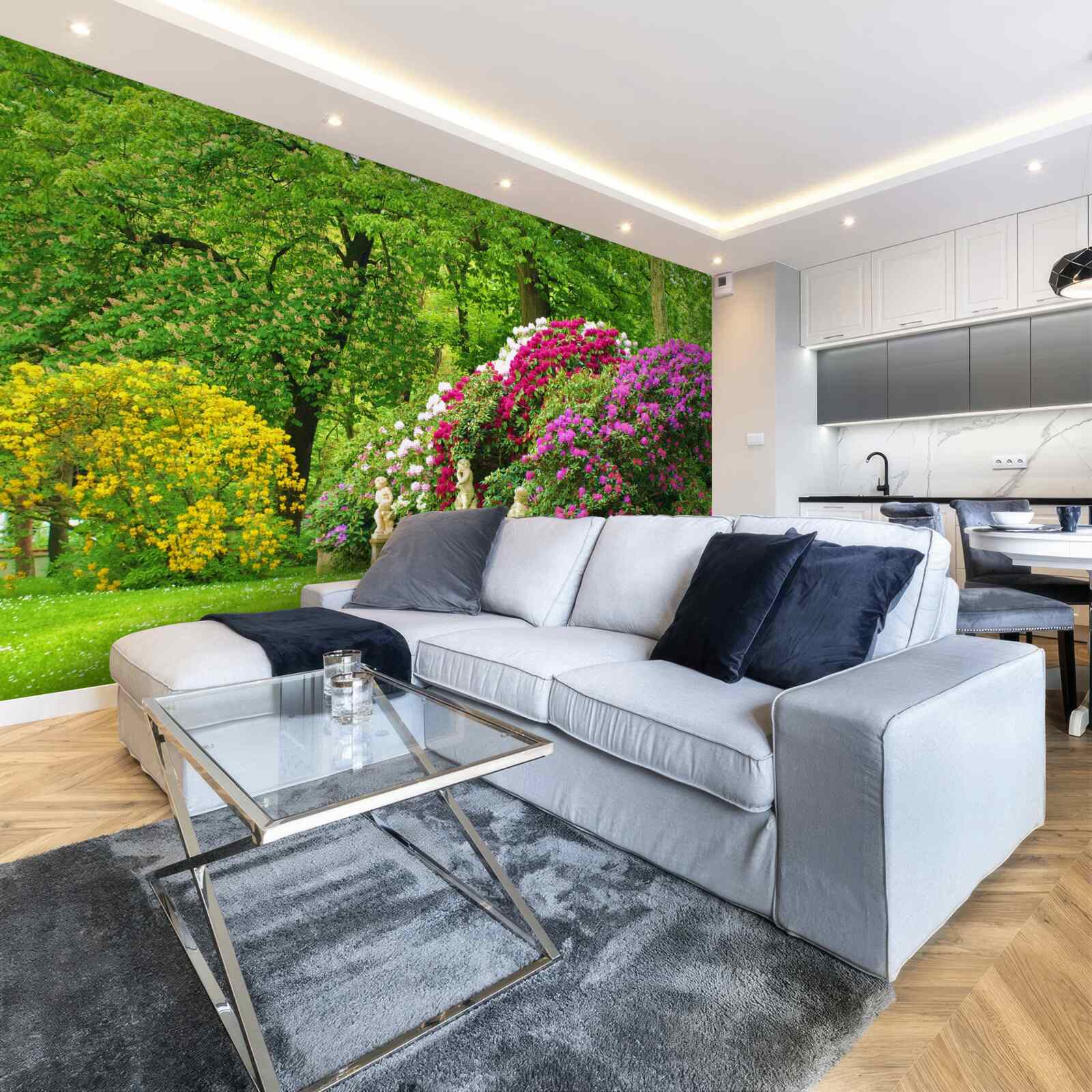 Fototapeta kríky rôznych farieb medzi zeleň