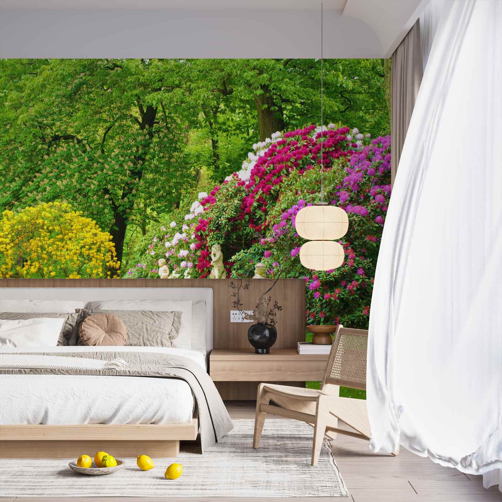 Fototapeta kríky rôznych farieb medzi zeleň