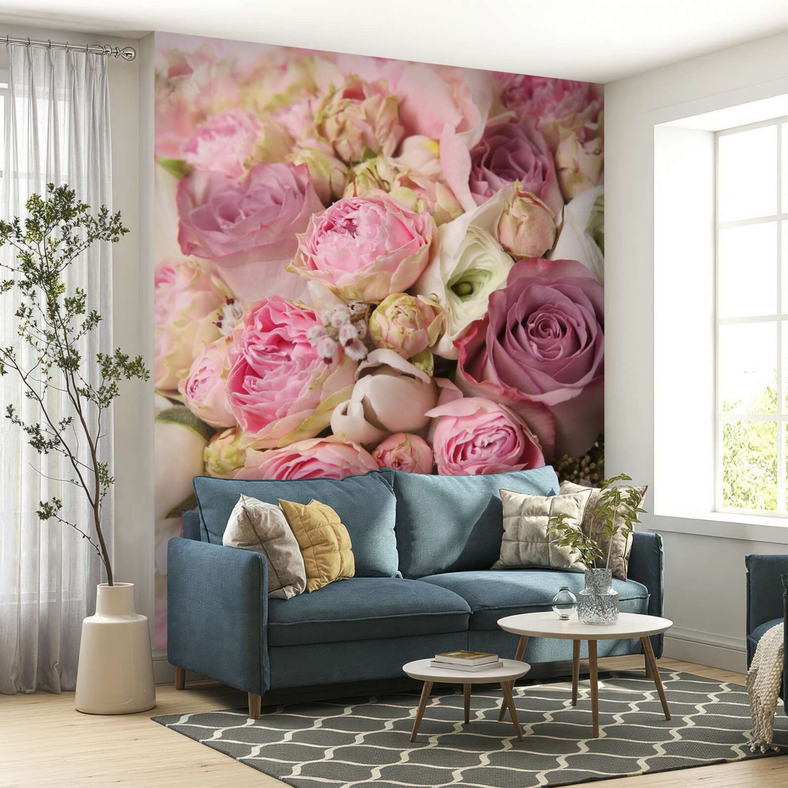 Fototapeta kompozícia ruží a tulipánov neobvyklého tvaru