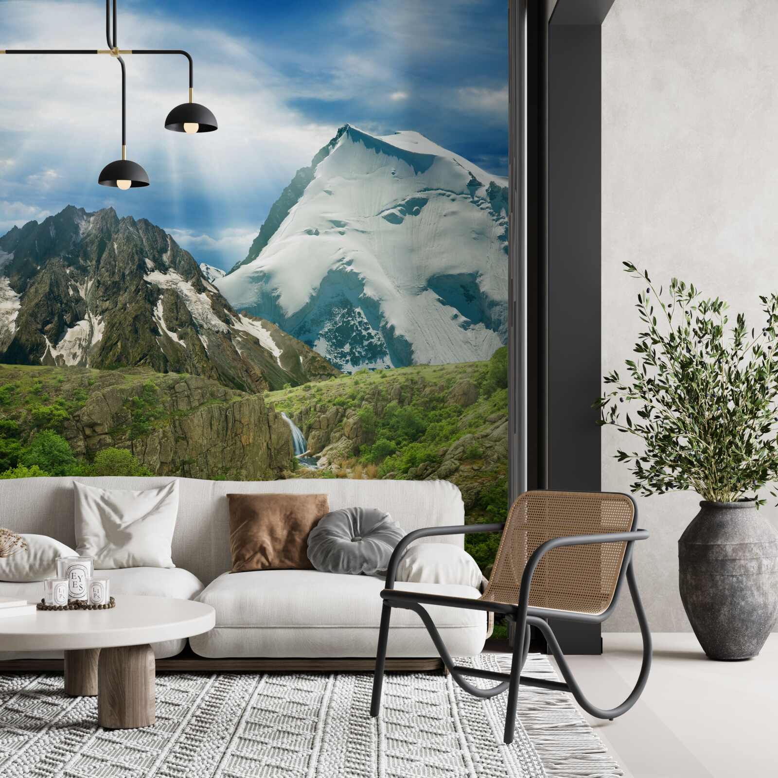 Fototapeta Svetlo slnečného svetla preniká cez hory v lese