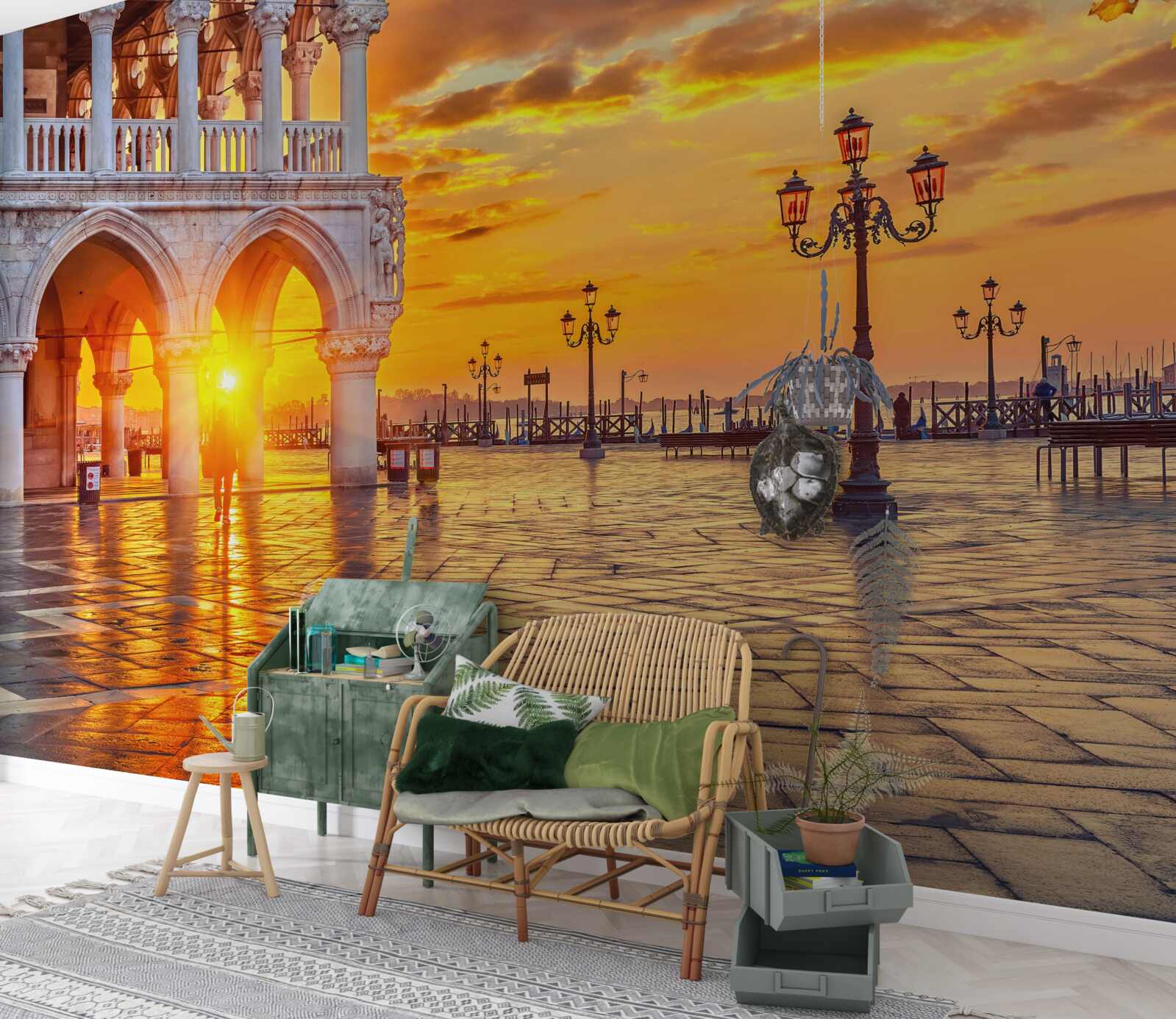 Fototapeta teplé, jasné lúče západu slnka nad hlavným námestím