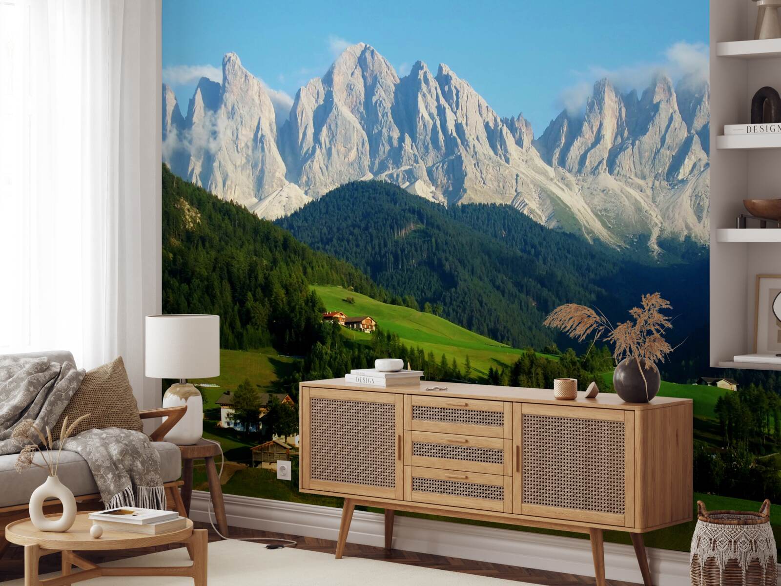 Fototapeta dedina na čistinke na úpätí hôr