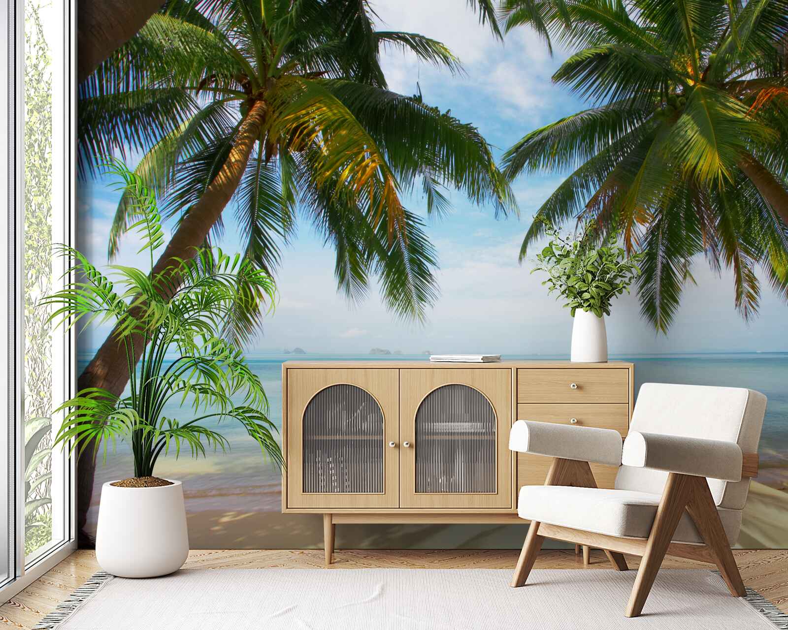 Fototapeta palmy na brehu mora s piesčitým povrchom